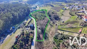 Terreno urbano  em Boim