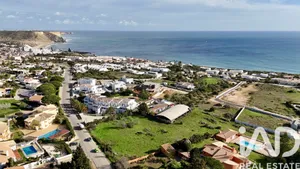 Terreno urbano  em Praia da Luz 