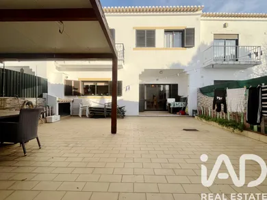 Moradia geminada em Sagres