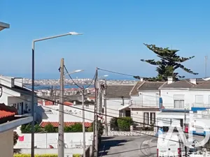 Apartamento T3 em Atouguia da Baleia