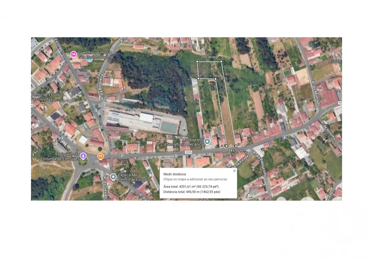 Terreno de 4200 m² em Anta