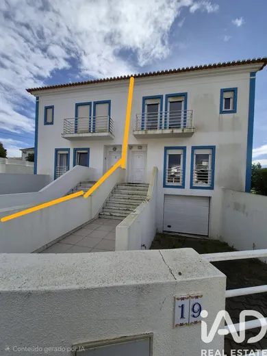 Moradia geminada  em Atouguia da Baleia