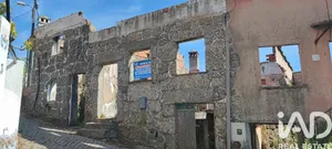 Casa/Moradia  em Couto do Mosteiro