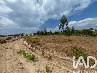 Terrain à bâtir  à Vila de Cucujães