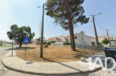 Terreno urbano em Quinta do Conde