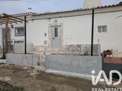 Moradia geminada  em Estremoz