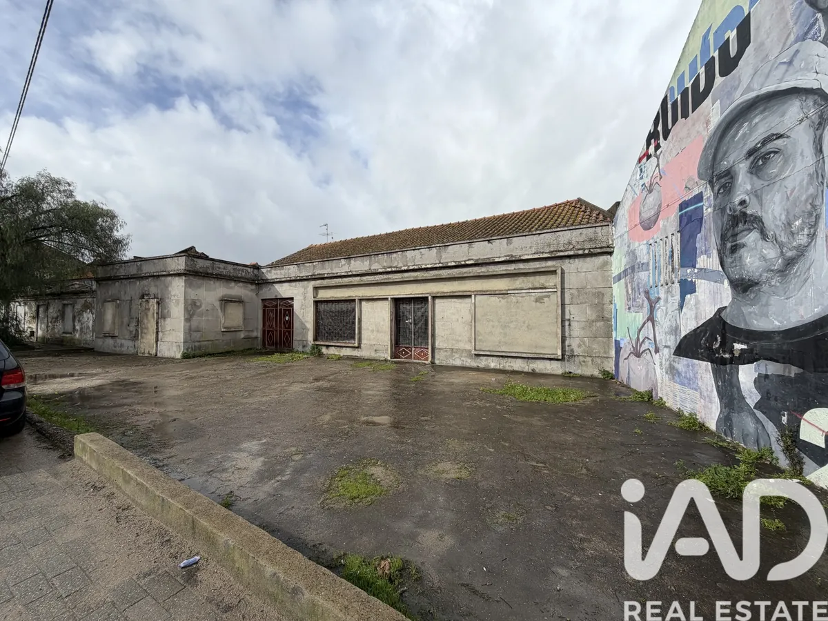 Casa/Moradia de 298 m² em Benfica do Ribatejo