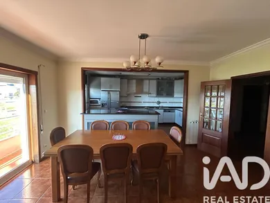 Apartamento T3 em Valença