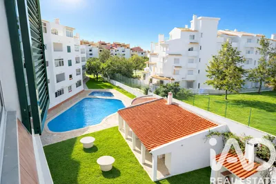 Fotografia 1 de Duplex 4 quartos de 245 m² em Albufeira