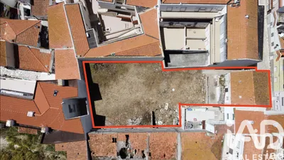 Fotografia 1 de Terreno urbano de 477 m² em Nazaré