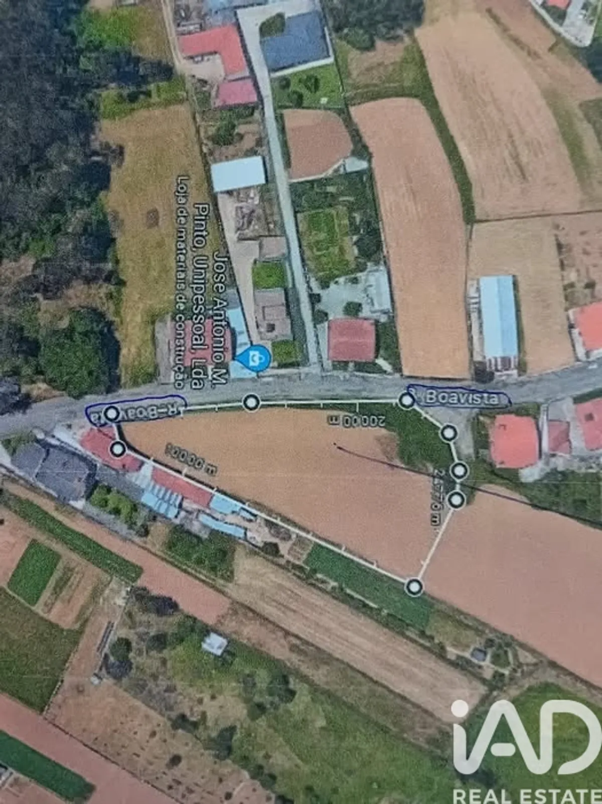 Terreno urbano de 3106 m² em Fornos