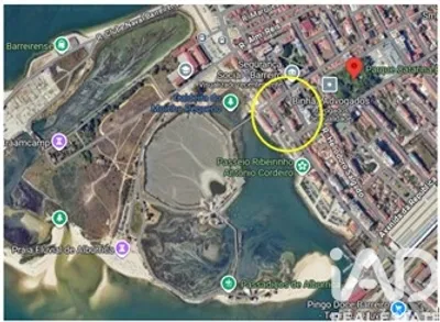 Fotografia 4 de Prédio de 150 m² em Seixal