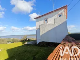 Maison bifamiliale à Montargil