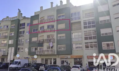 Apartamento T2 em Cacém