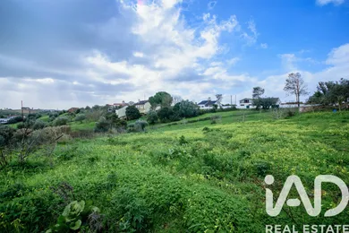Terreno urbano em Abitureiras