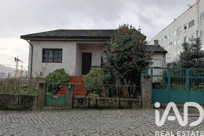 Fotografia 1 de Casa/Moradia 3 quartos de 235 m² em Marco de Canaveses