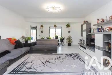 Apartamento T3 em Sado