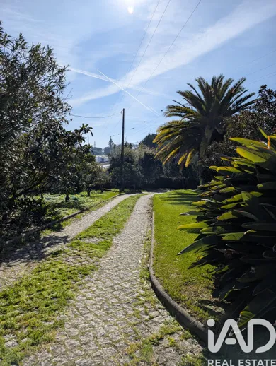 Pavillon  à Arvora