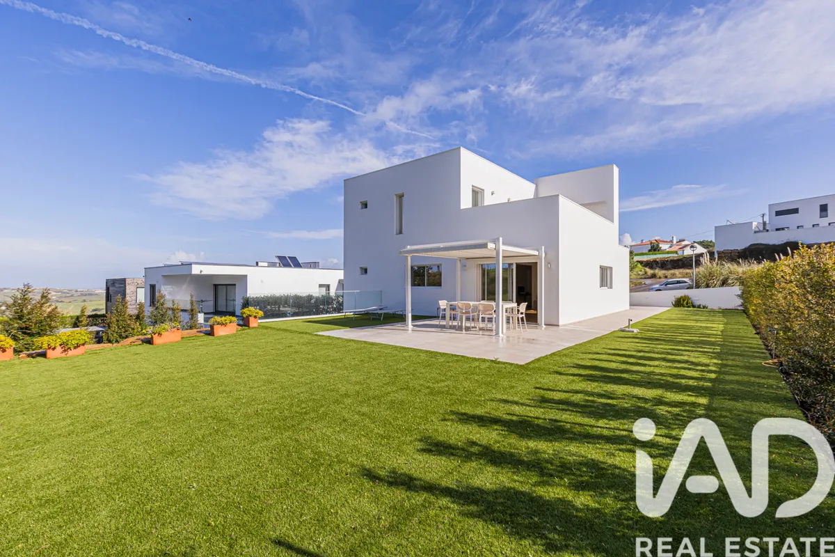 Moradia 4 quartos de 220 m² em Lagoa
