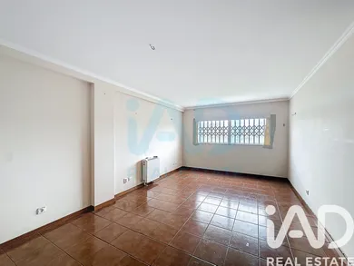 Apartamento T2 em Valbom