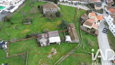 Fotografia 3 de Terreno urbano de 1924 m² em Alijó