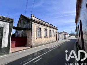Casa/Moradia  em Eixo