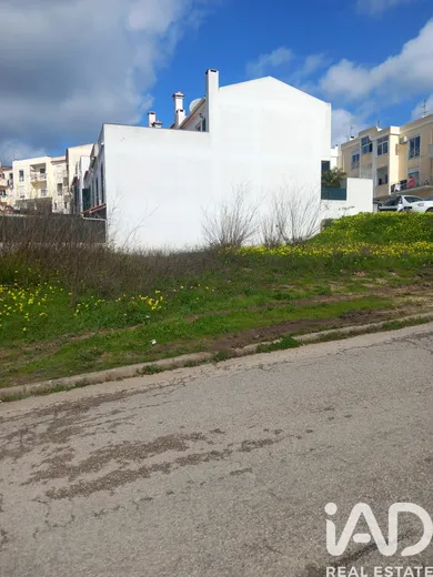Terreno urbano em Sesimbra