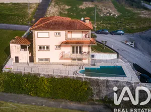 Casa/Moradia em Lanhoso