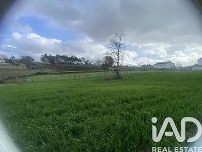 Fotografia 1 de Terreno de 3290 m² em Monção