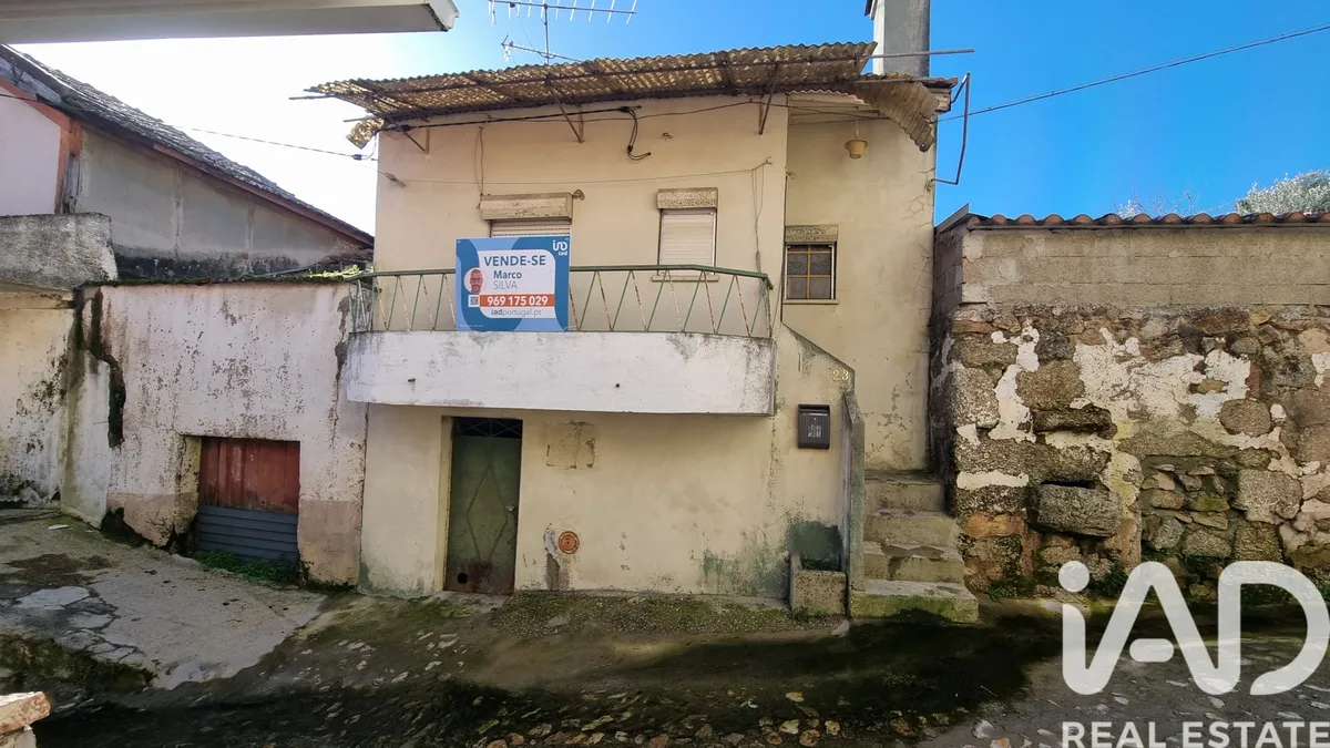 Moradia em banda 2 quartos de 90 m² em Vale de Azares - Celorico da Beira