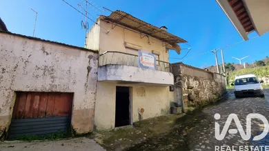 Moradia em banda em Vale de Azares - Celorico da Beira
