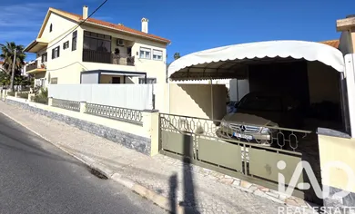Two-family house in Montijo