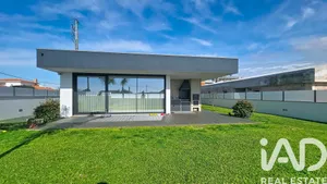 Moradia térrea  em Avanca
