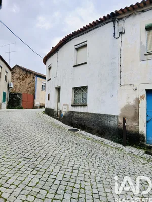 Single-storey house  in Sobral do Campo