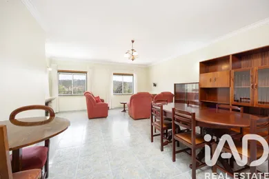 Apartamento T3 em Albergaria dos Doze