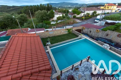 Maison  à Pêro Moniz