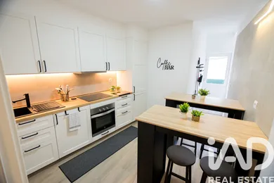Apartment T5+ in Barreiro