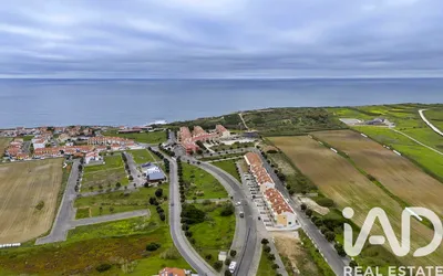 Fotografia 1 de Terreno urbano de 387 m² em Torres Vedras