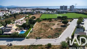 Terrain à bâtir  à Lagos