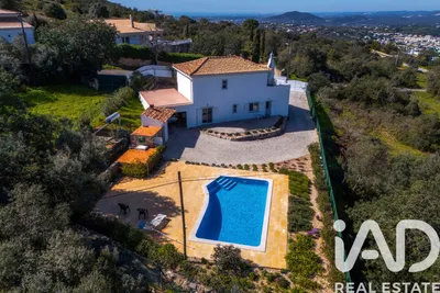 Fotografia 1 de Casa/Moradia 3 quartos de 195 m² em Loule
