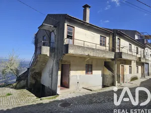 Casa/Moradia  em Tabuaço