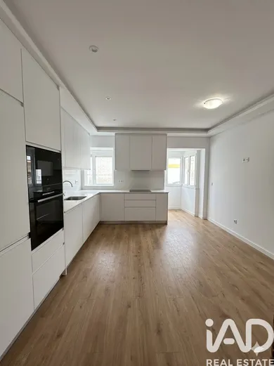 Apartamento T2 em Barreiro 