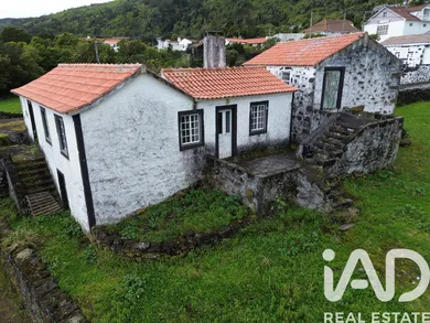 Pavillon à Ribeiras
