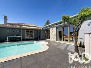 Detached house in Almancil