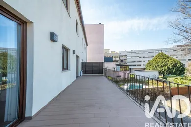 Maison d'angle à Guimarães