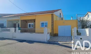 Moradia geminada  em SILVEIRA 