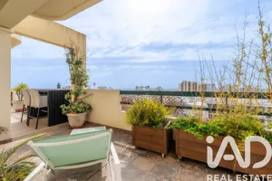 Penthouse T4 em Faro