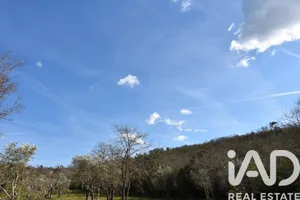 Terreno rústico  em Chãos