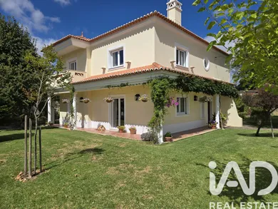 Casa/Moradia  em Casais