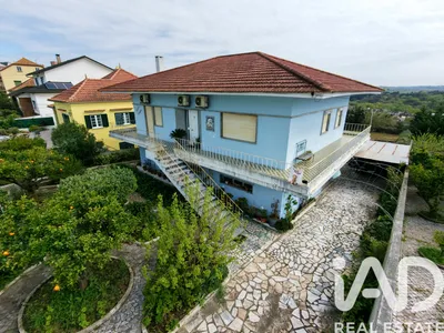Fotografia 7 de Moradia em gaveto 4 quartos de 118 m² em AdãoLobo